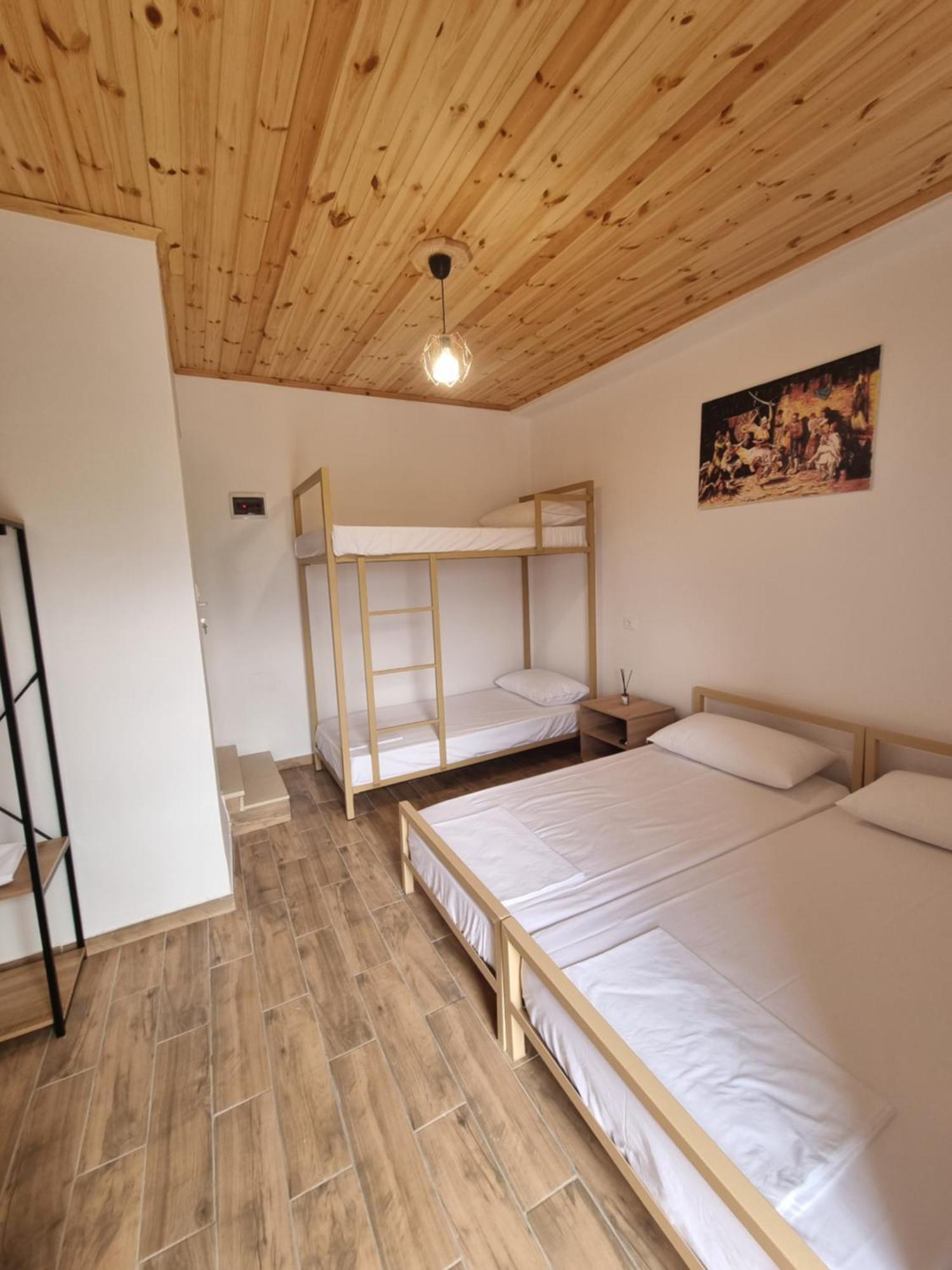 Bed and Breakfast Tony'S Terrace Гирокастра Экстерьер фото